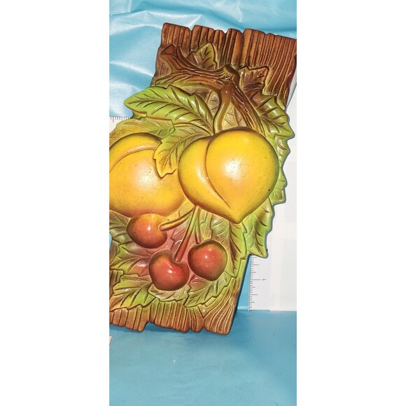 Vintage Chalkware Fruit Wall Plaques – Retro Kitchen Decor 1960s Set of 2 - Picture 4 of 8